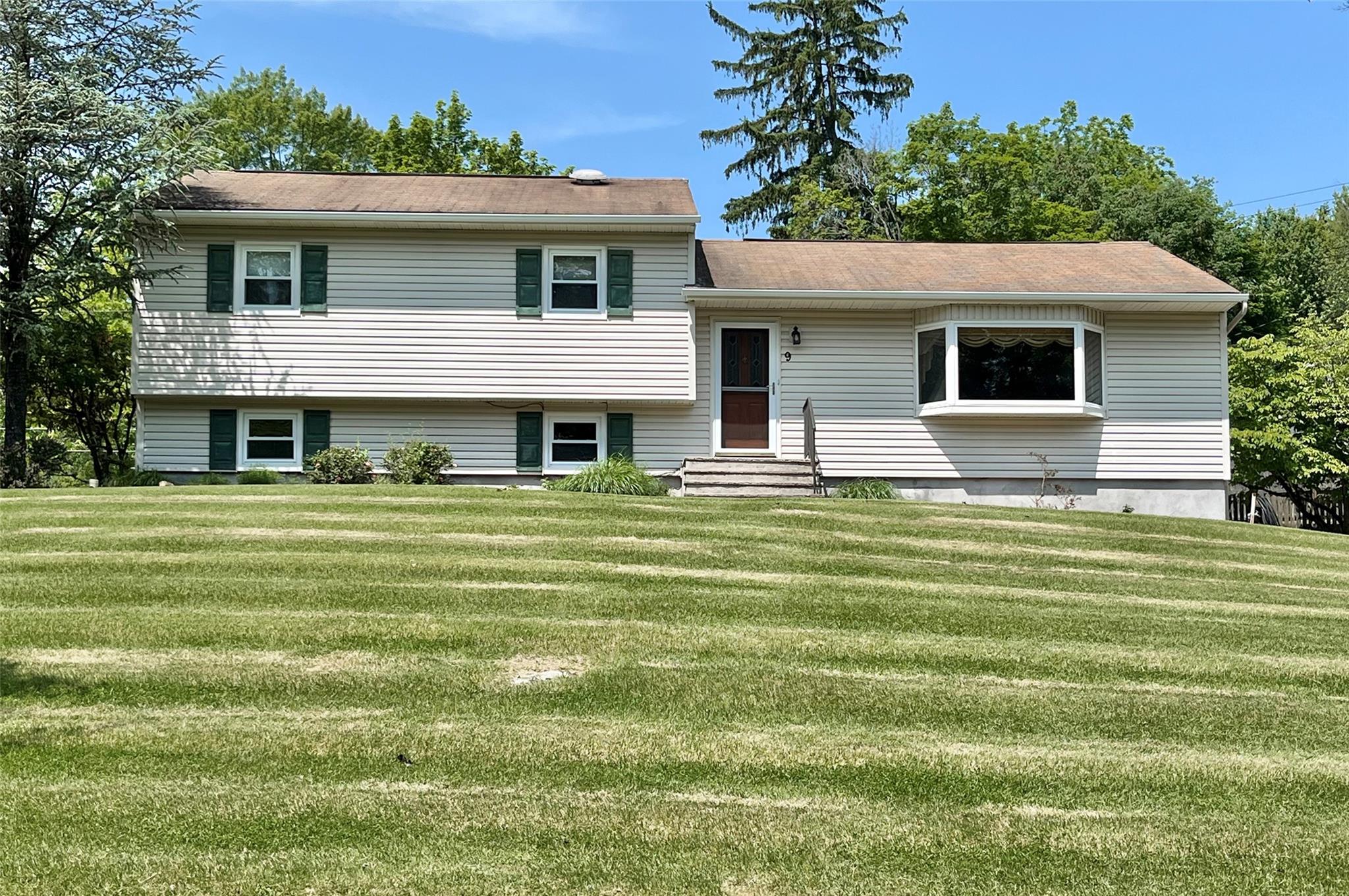 Property photo # 1