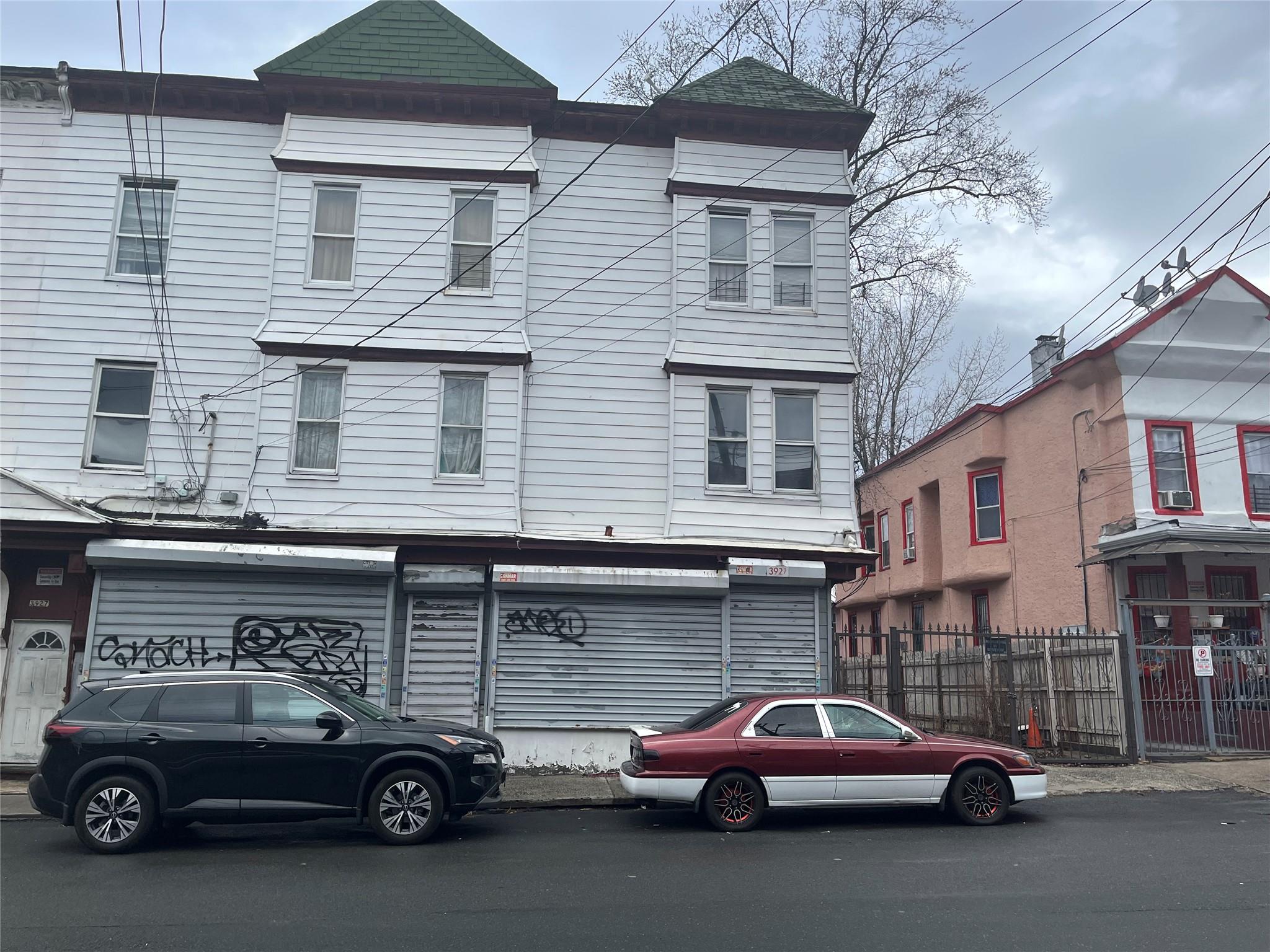 Property photo # 1