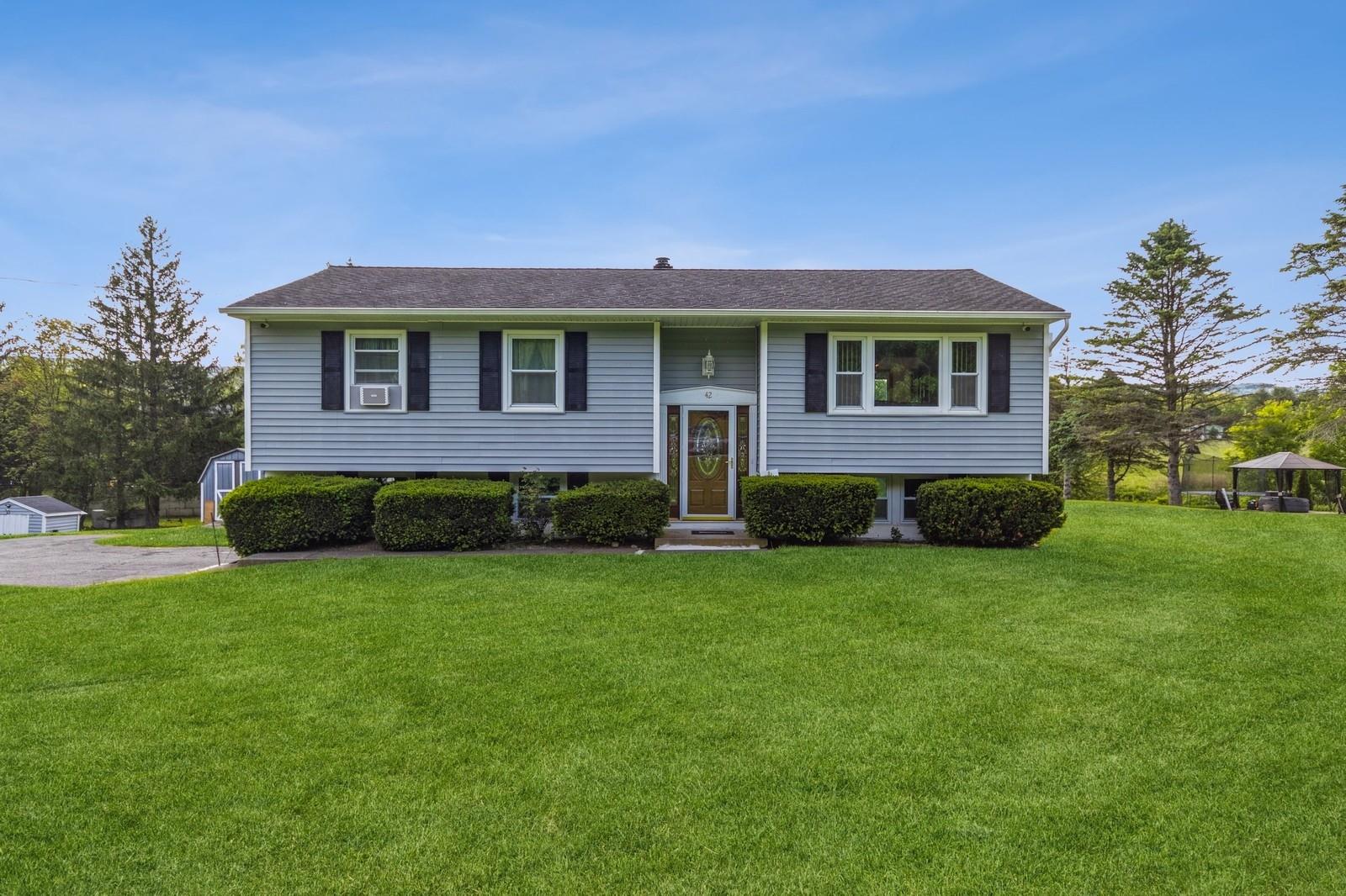 Property photo # 1