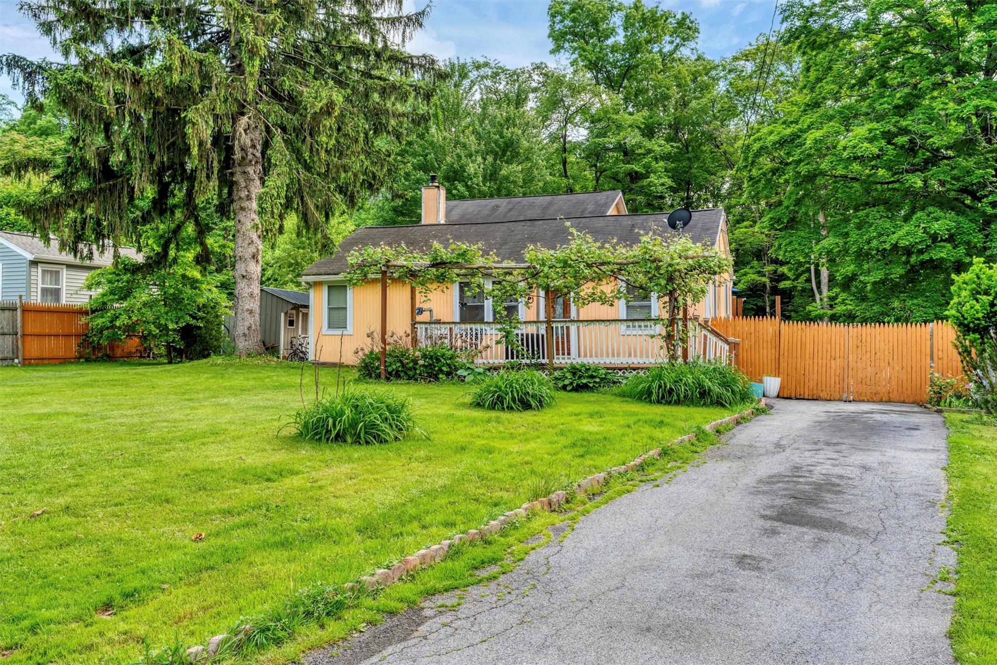Property photo # 1