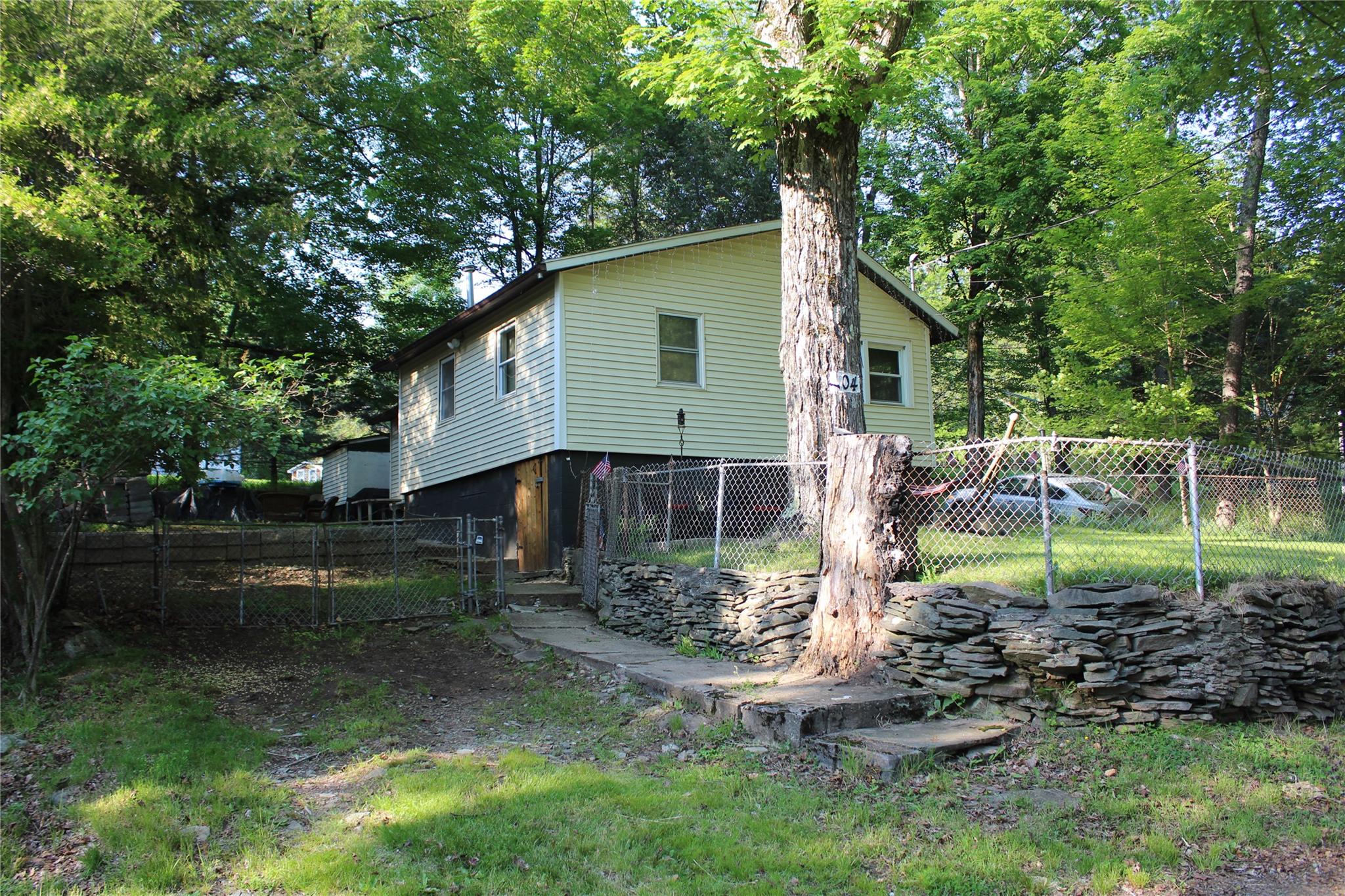 Property photo # 1