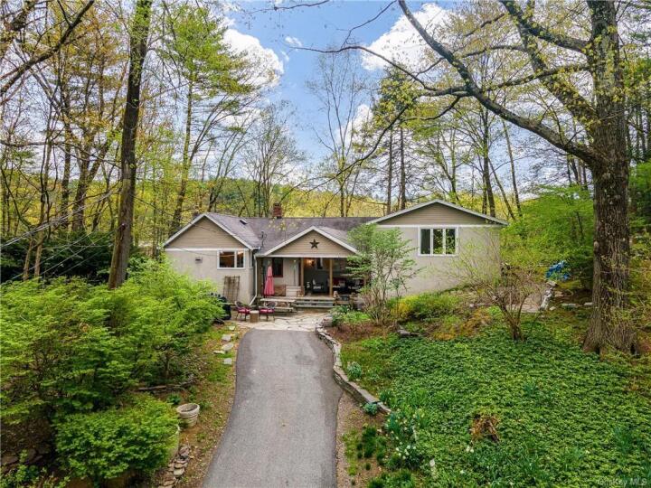 Property photo # 1