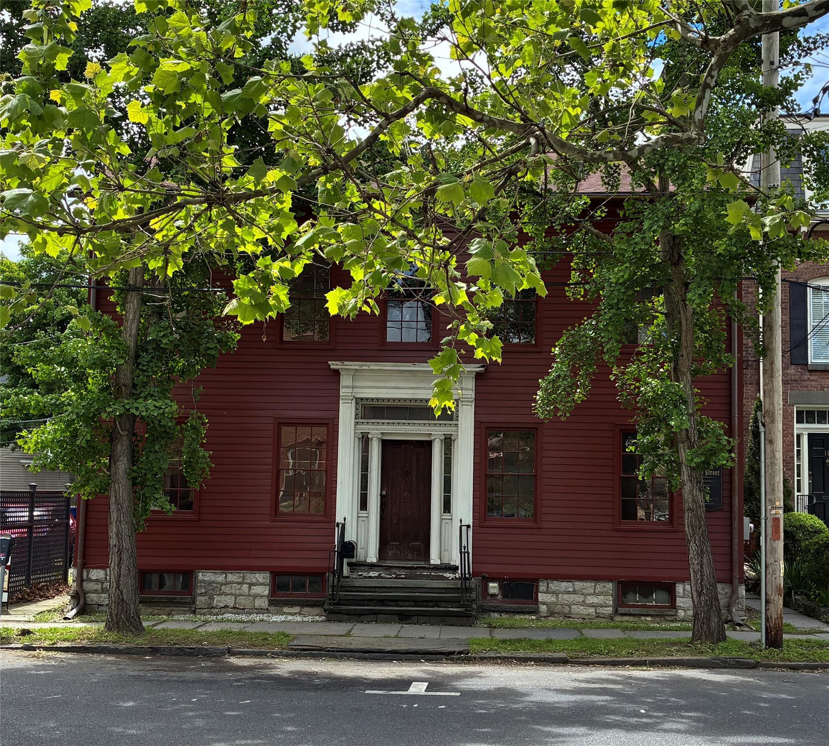 Property photo # 1