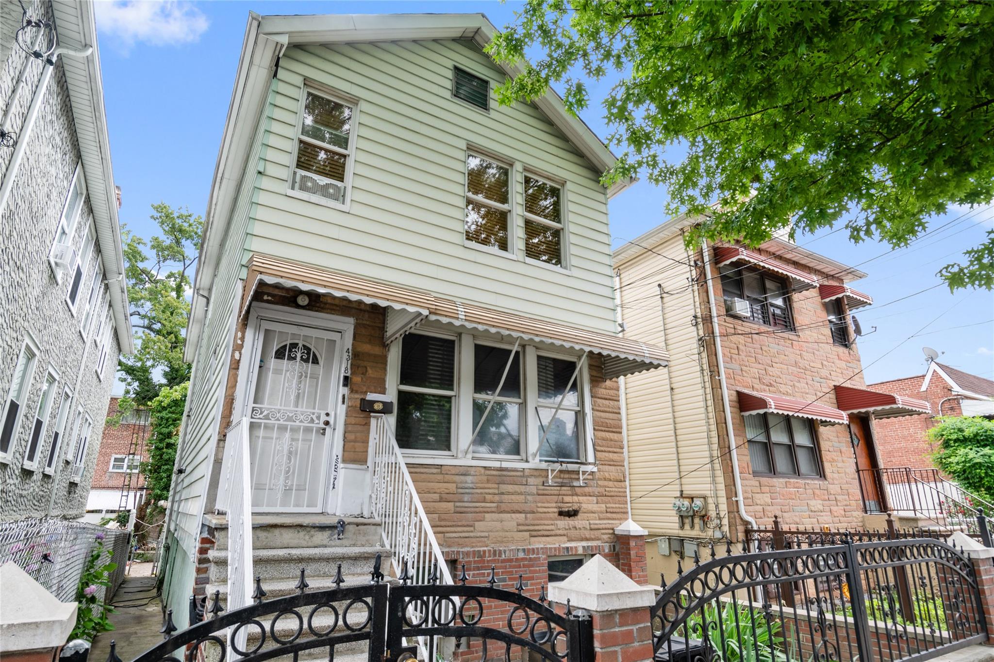 Property photo # 1