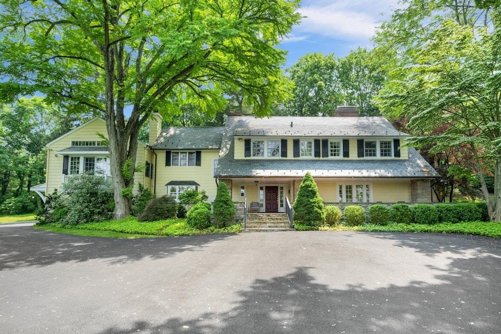 Property photo # 1