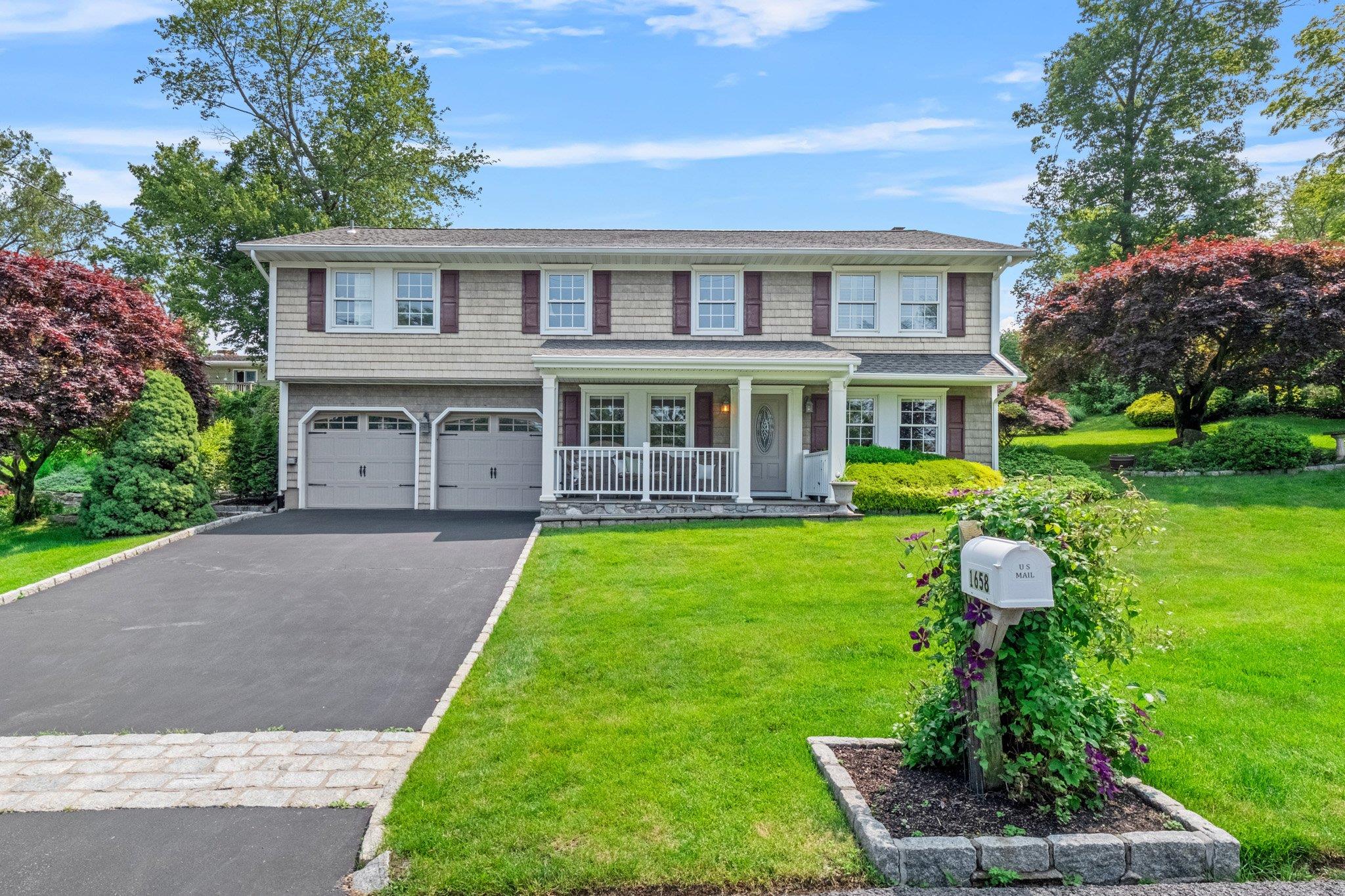 Property photo # 1