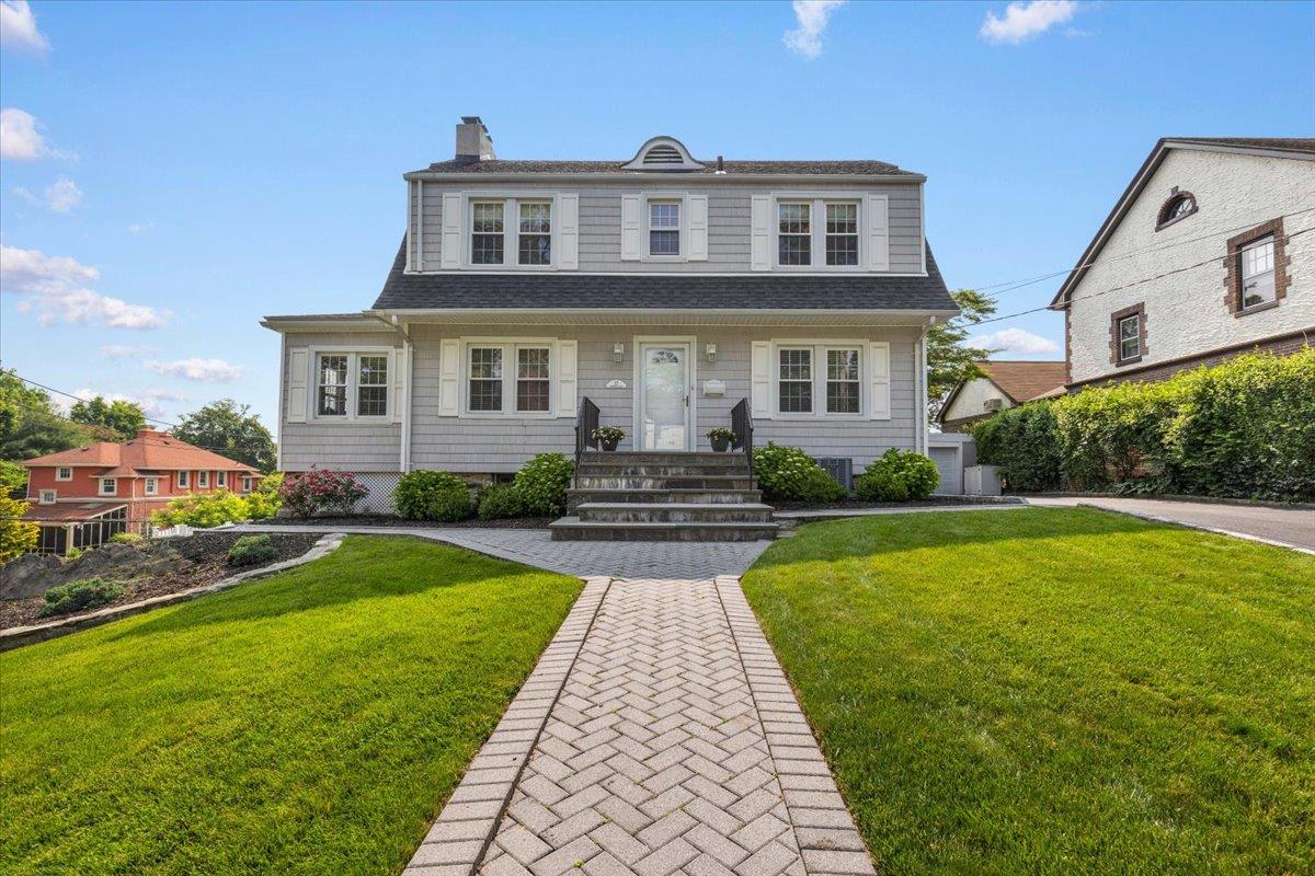 Property photo # 1