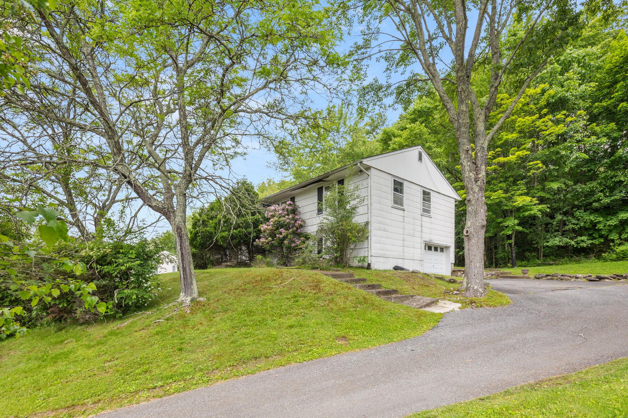 Property photo # 1