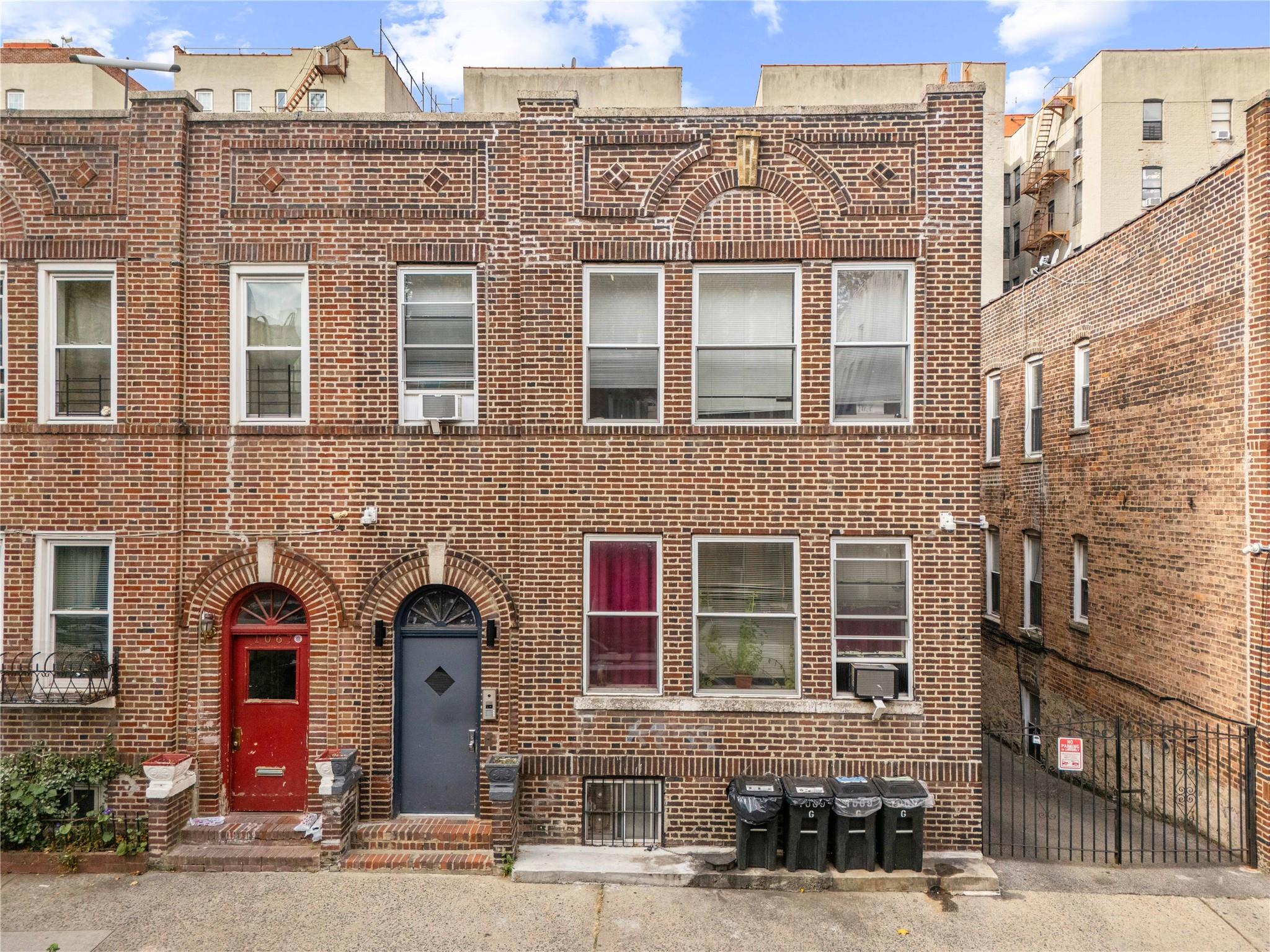 Property photo # 1