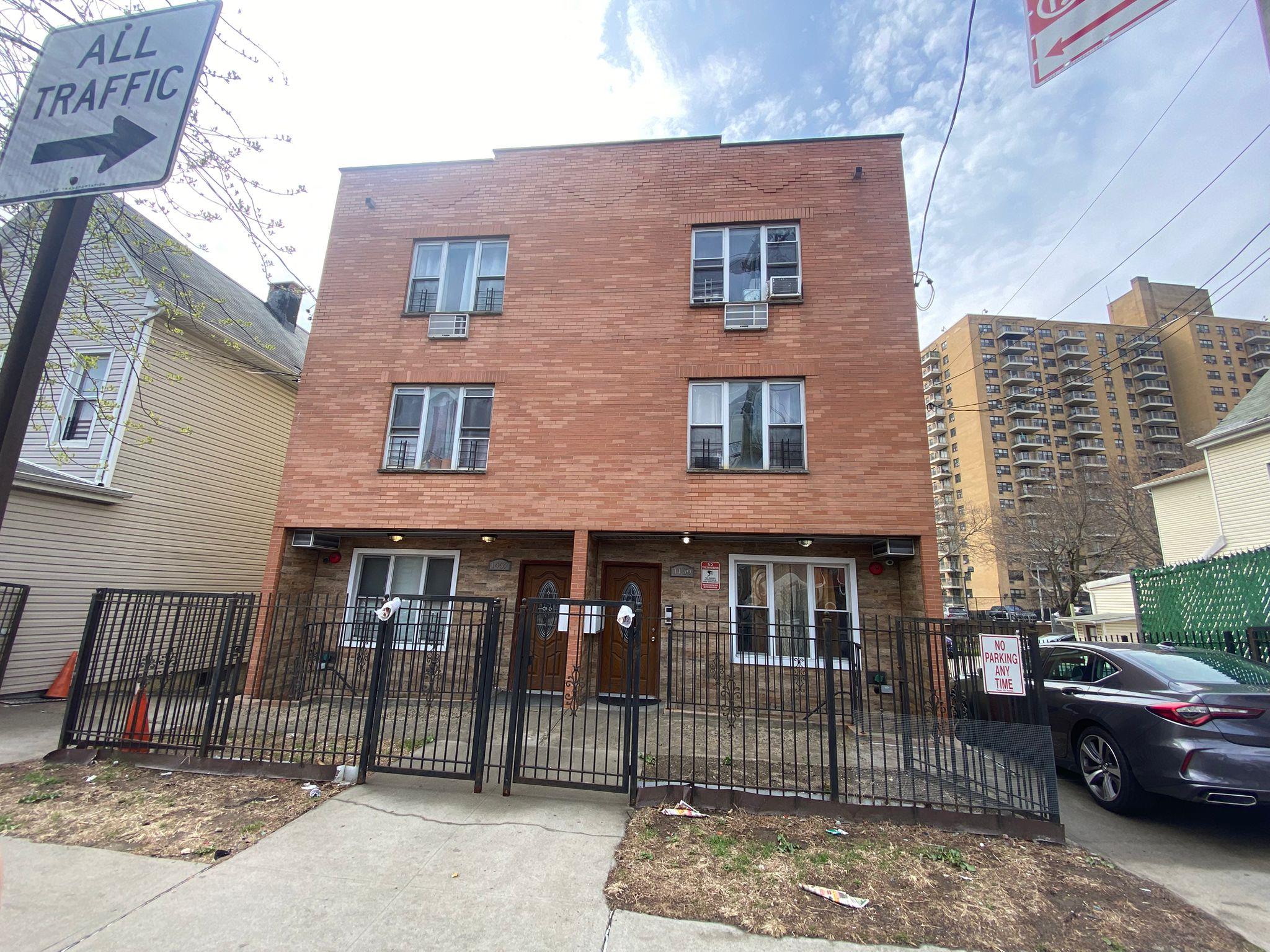 Property photo # 1