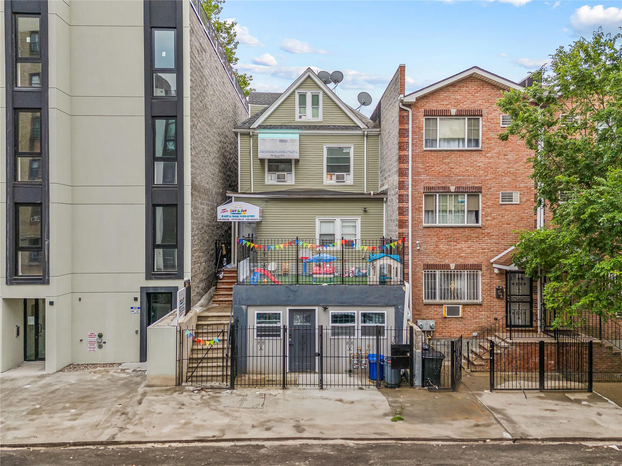Property photo # 1
