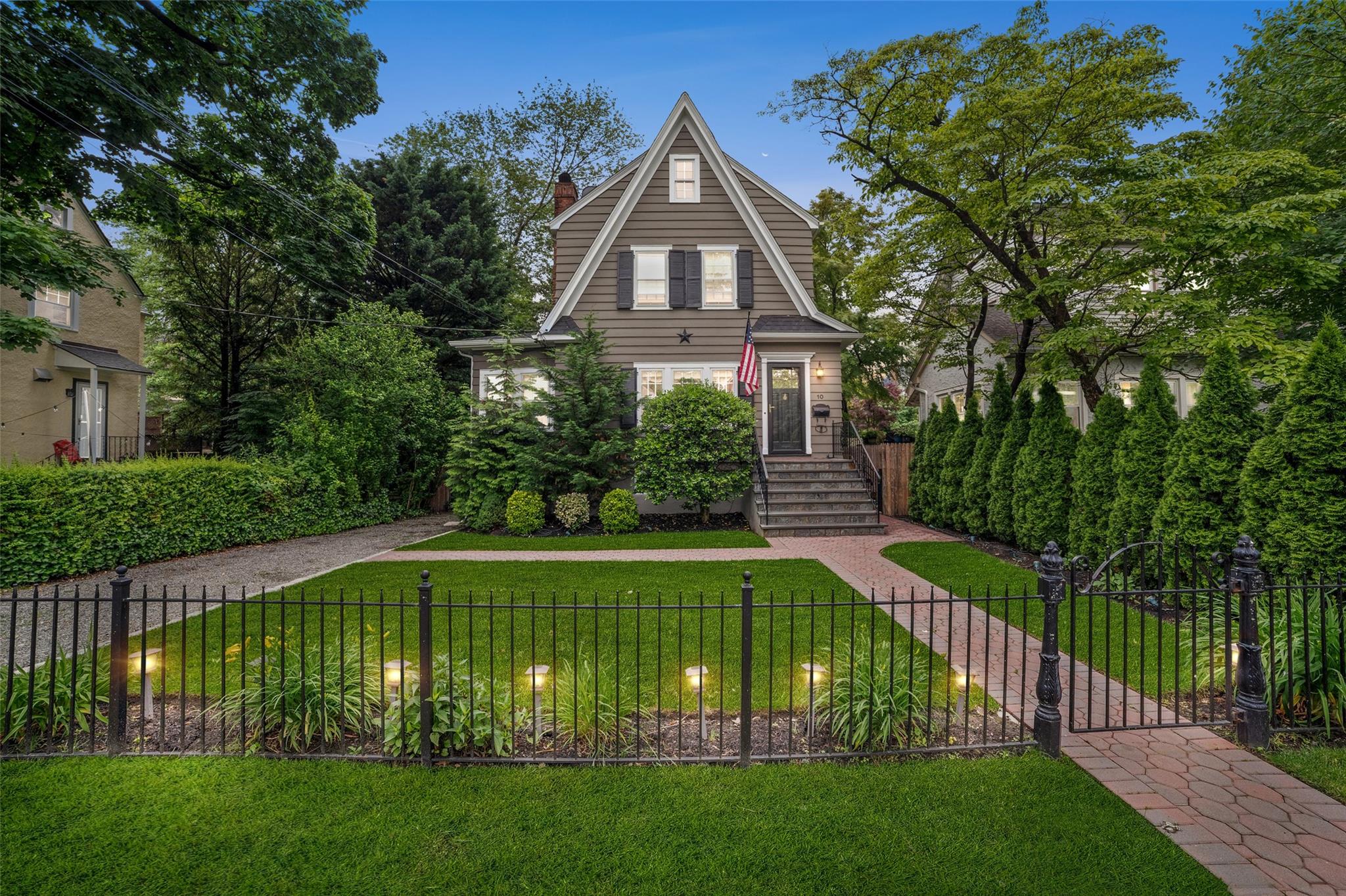 Property photo # 1