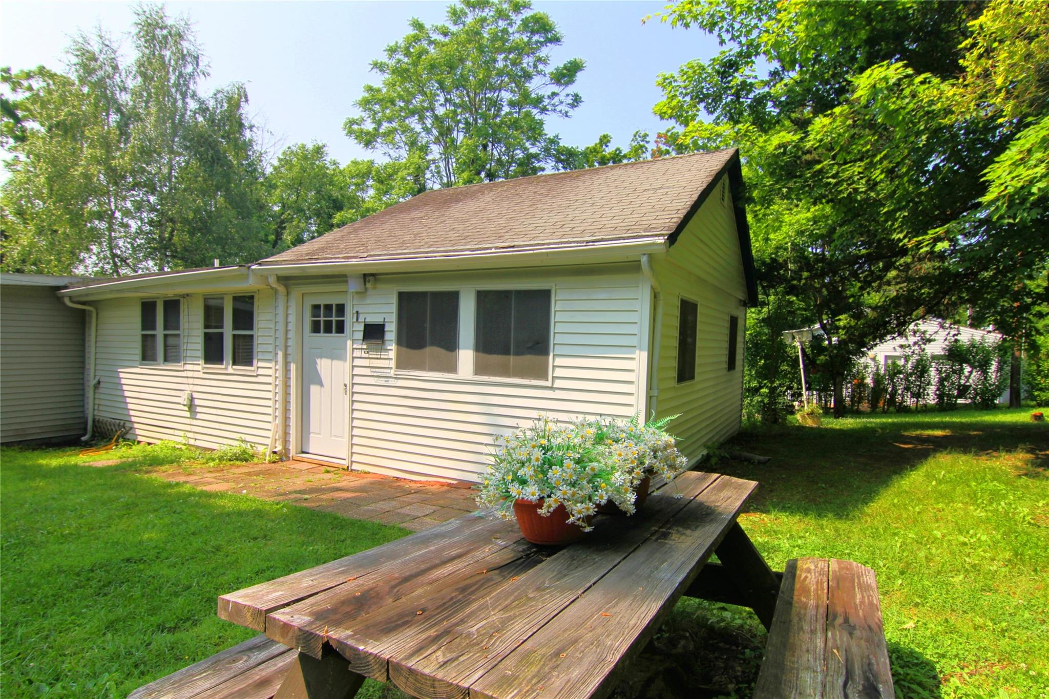 Property photo # 1