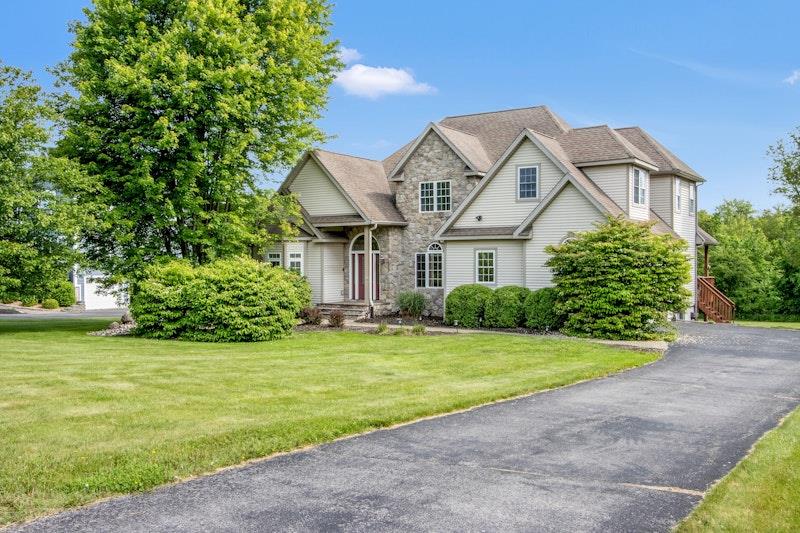 Property photo # 1