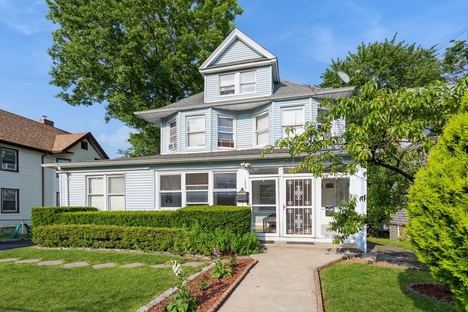 Property photo # 1