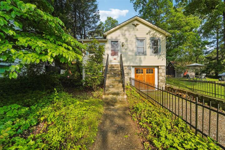 Property photo # 1