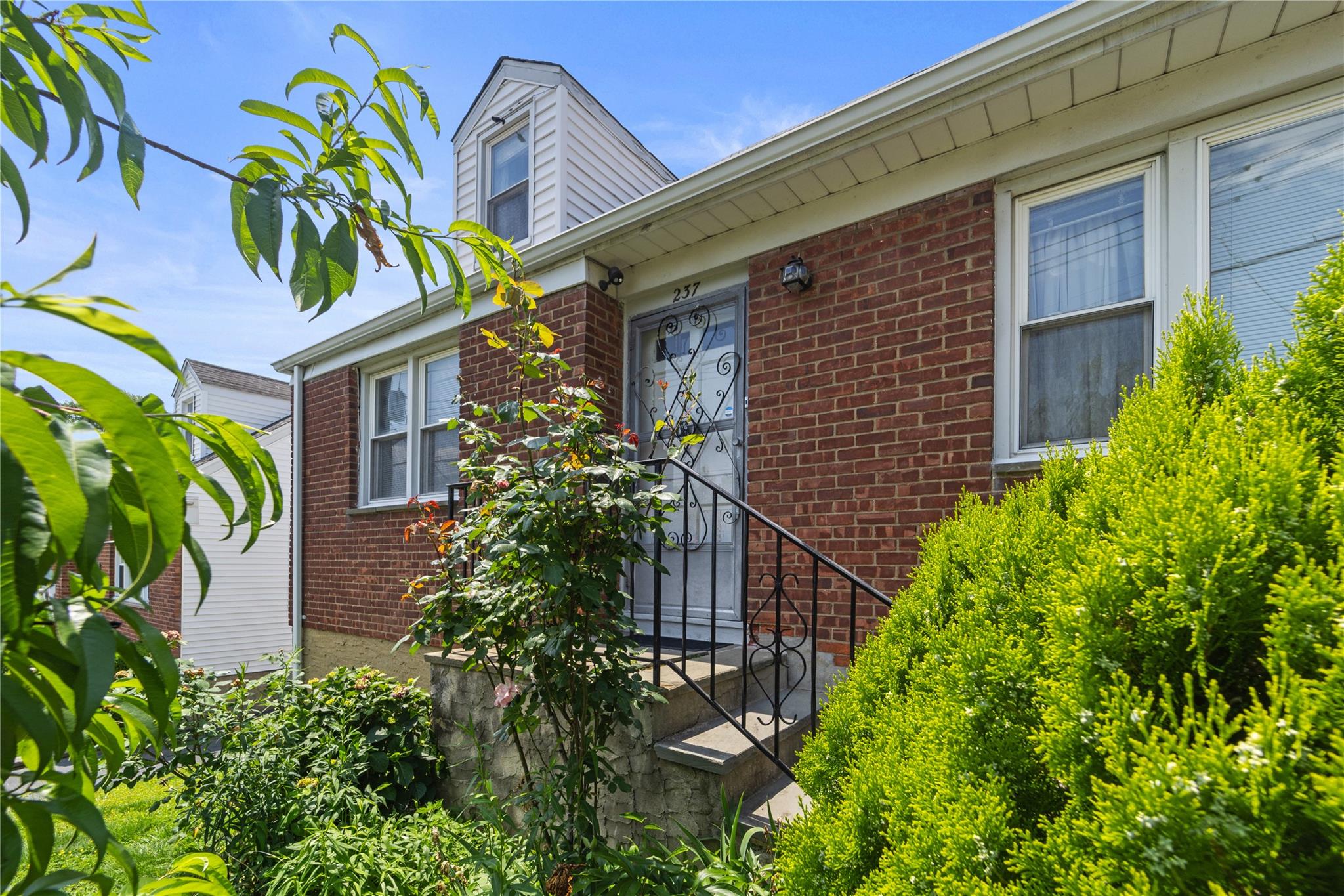 Property photo # 1