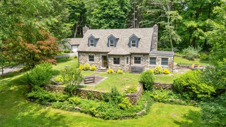 Property photo # 1