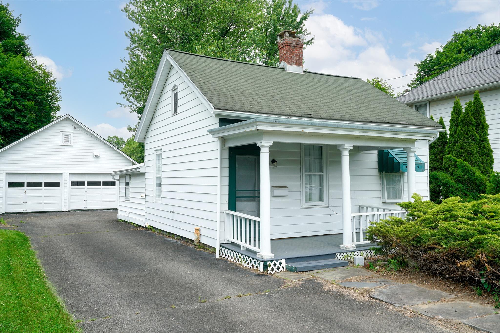 Property photo # 1