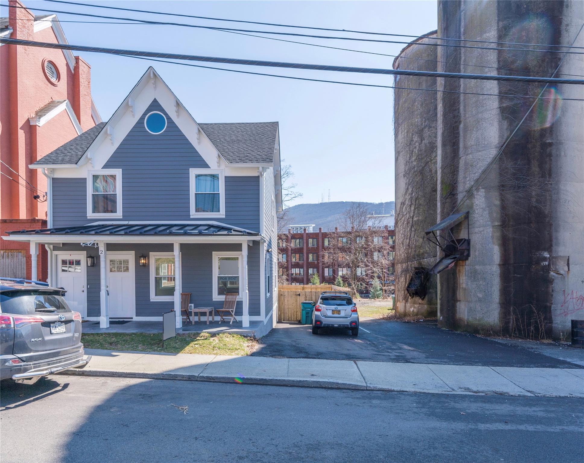 Property photo # 1