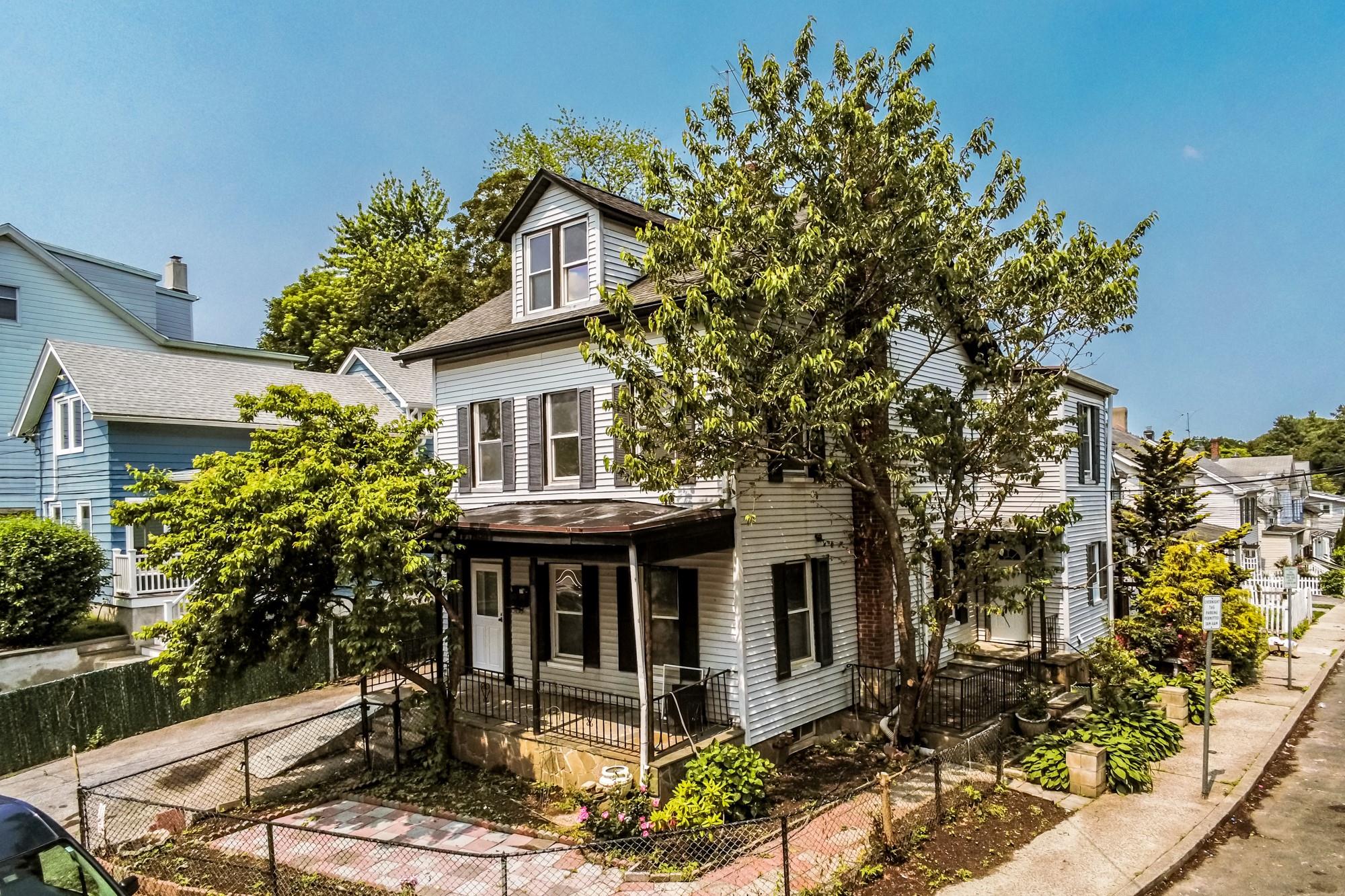 Property photo # 1