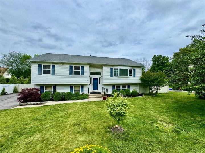 Property photo # 1