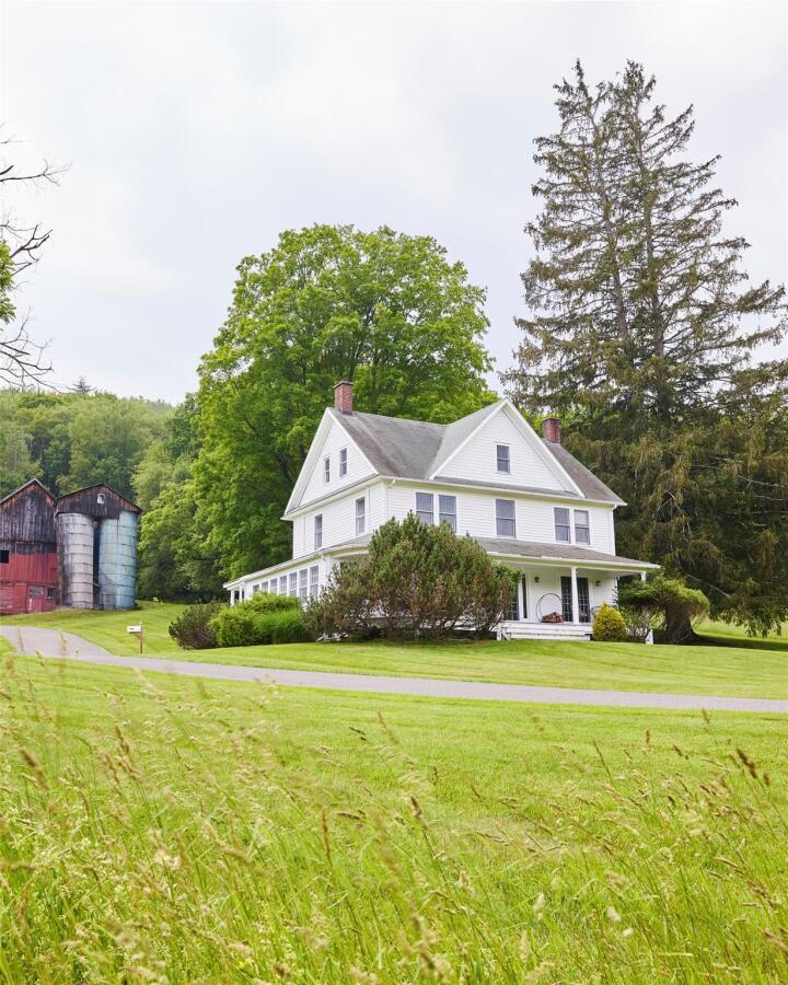 Property photo # 1