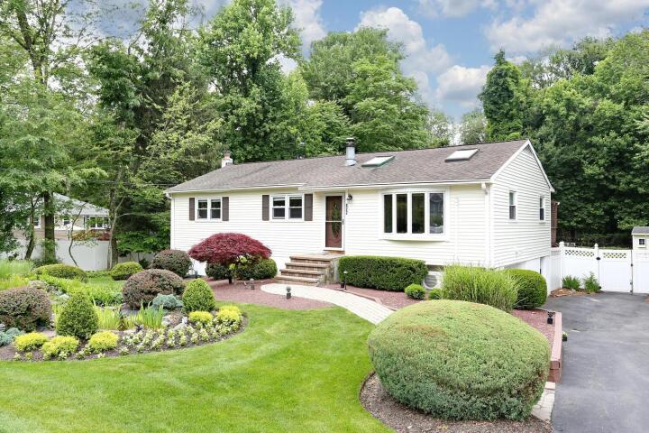 Property photo # 1
