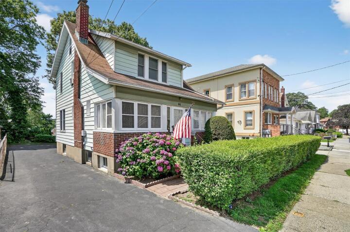 Property photo # 1