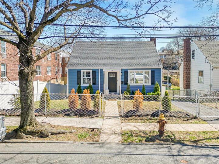 Property photo # 1
