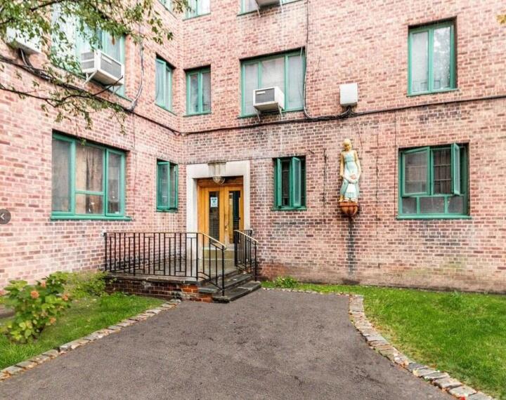 Property photo # 1