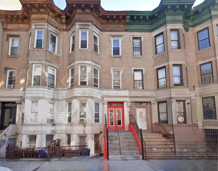 Property photo # 1