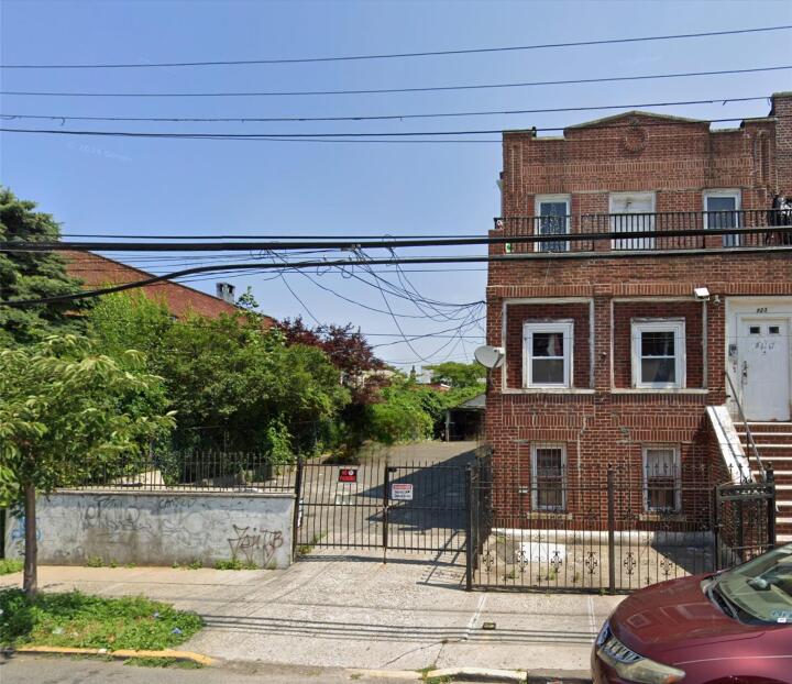 Property photo # 1