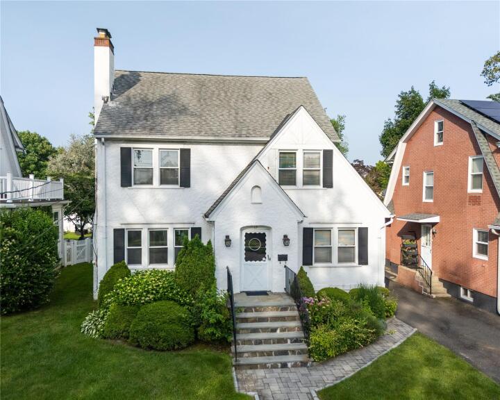 Property photo # 1
