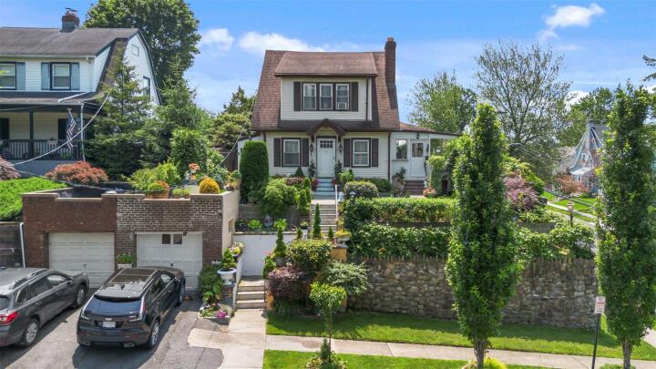 Property photo # 1