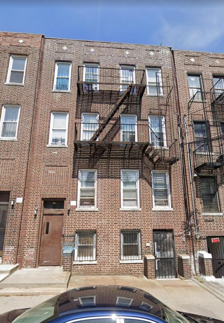 Property photo # 1