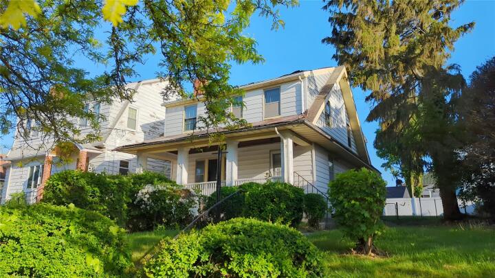 Property photo # 1