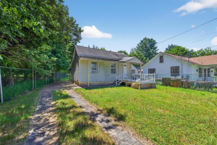 Property photo # 1