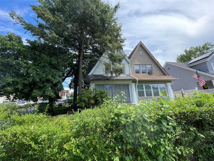 Property photo # 1
