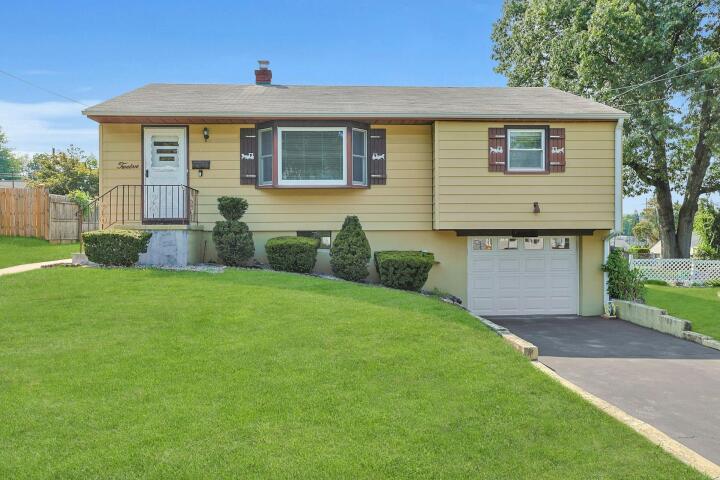 Property photo # 1