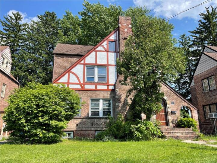 Property photo # 1