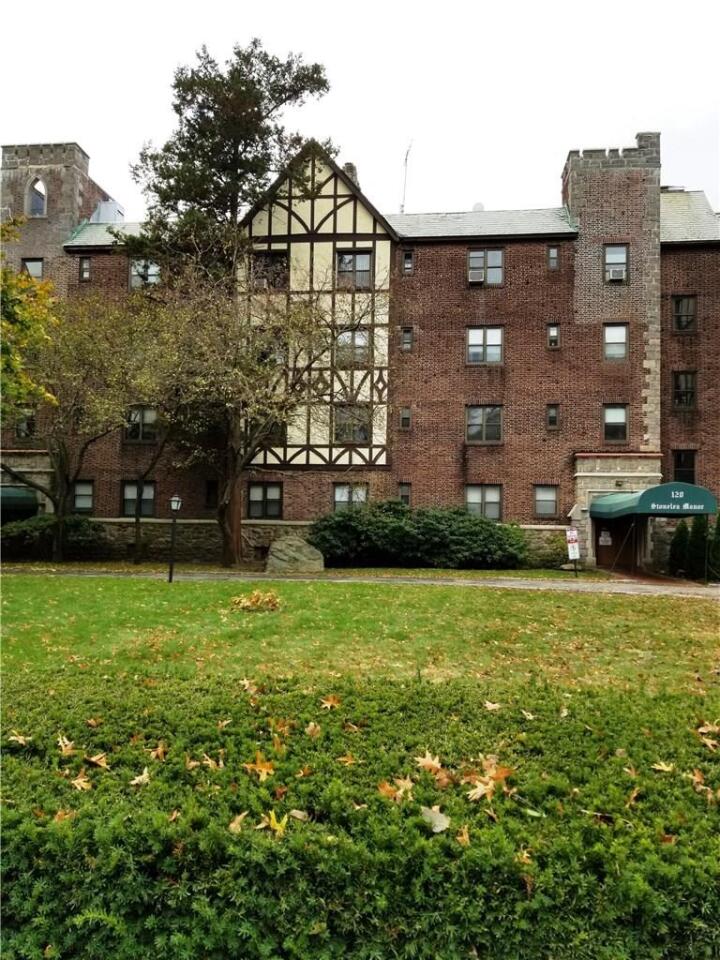 Property photo # 1