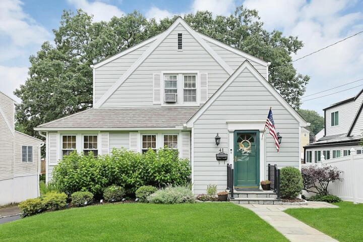 Property photo # 1