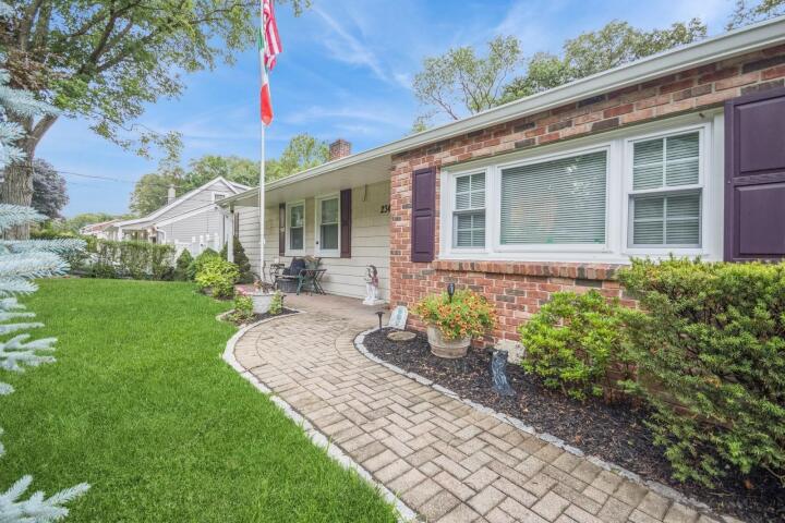Property photo # 1