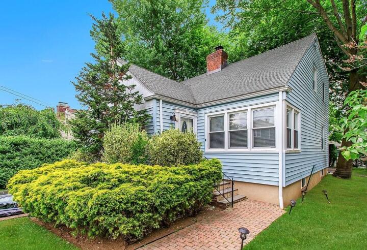 Property photo # 1
