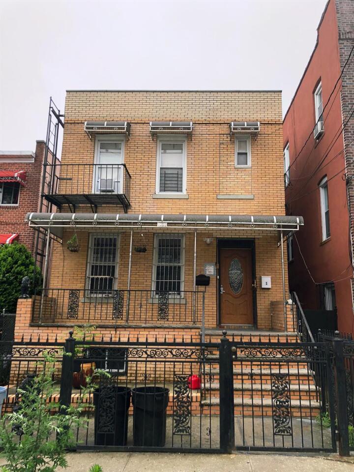 Property photo # 1