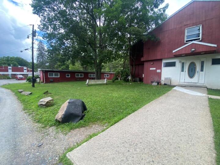 Property photo # 1
