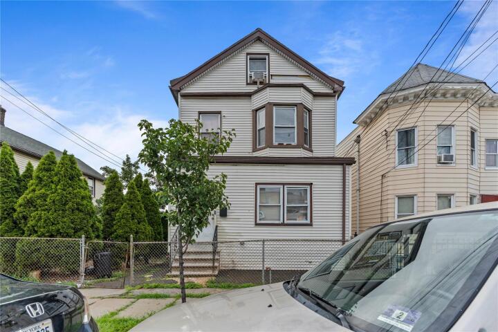 Property photo # 1