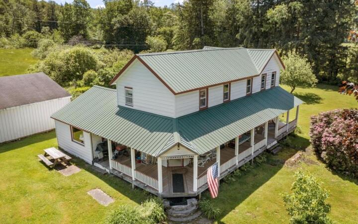 Property photo # 1