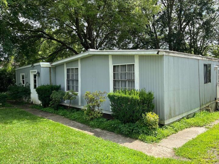 Property photo # 1